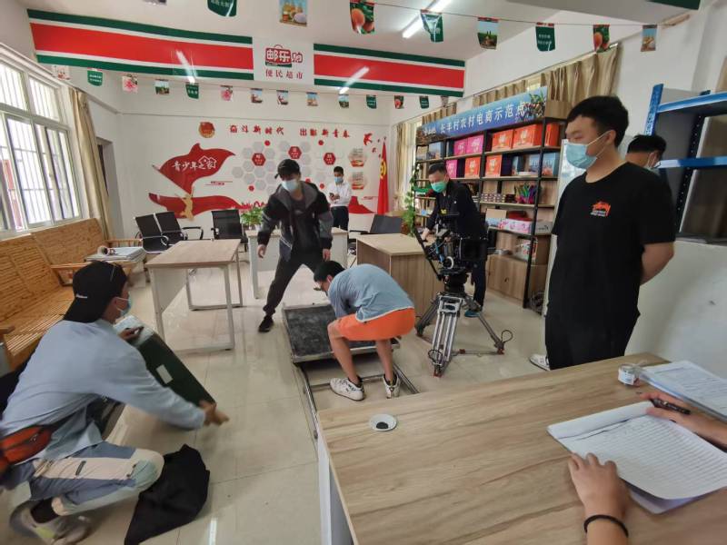 梧州广告片拍摄公司：极简主义践行者，少即是多的视觉哲学